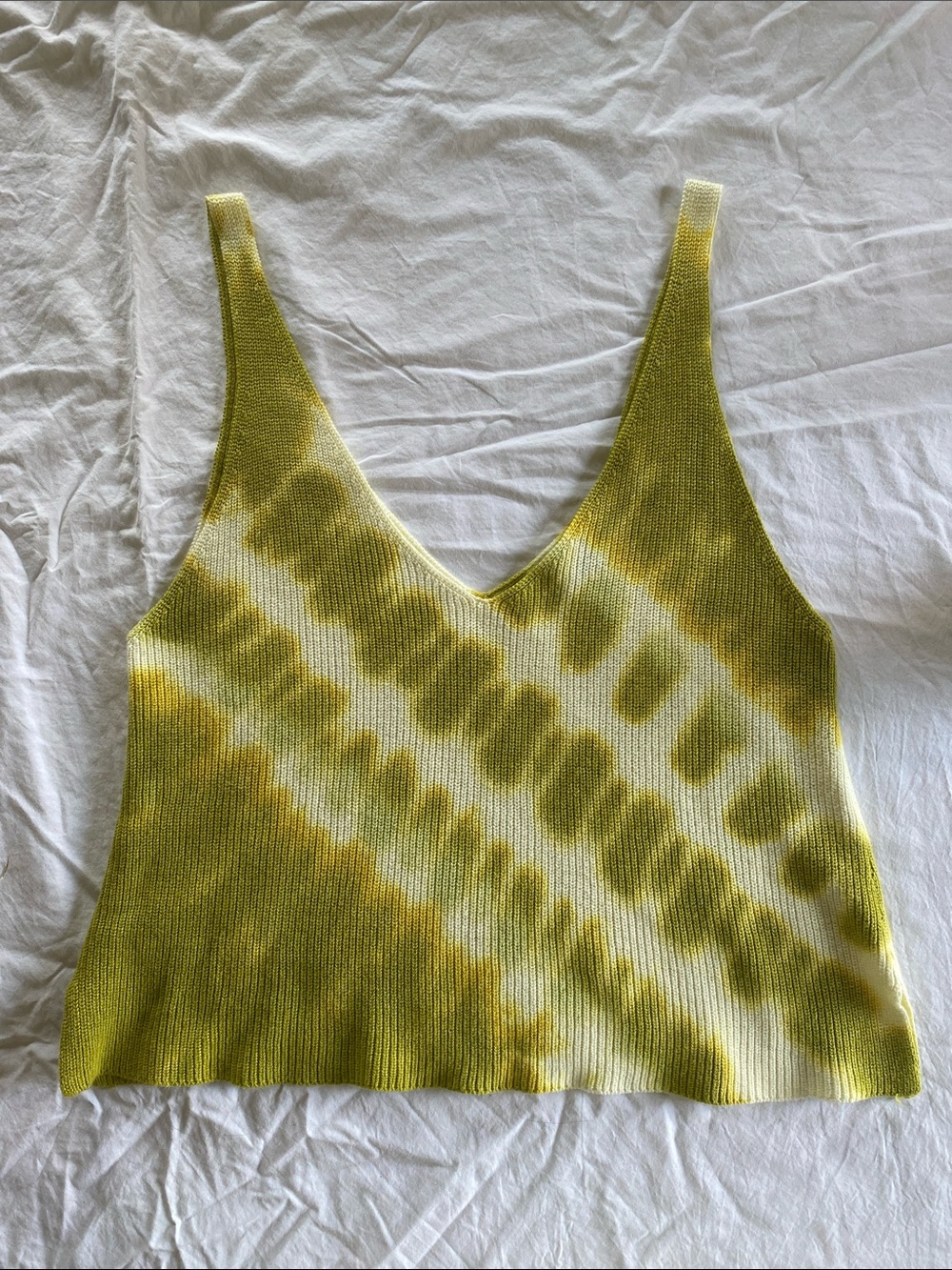 Tie-Dye V-Neck Knit Tank Top - Chartreuse